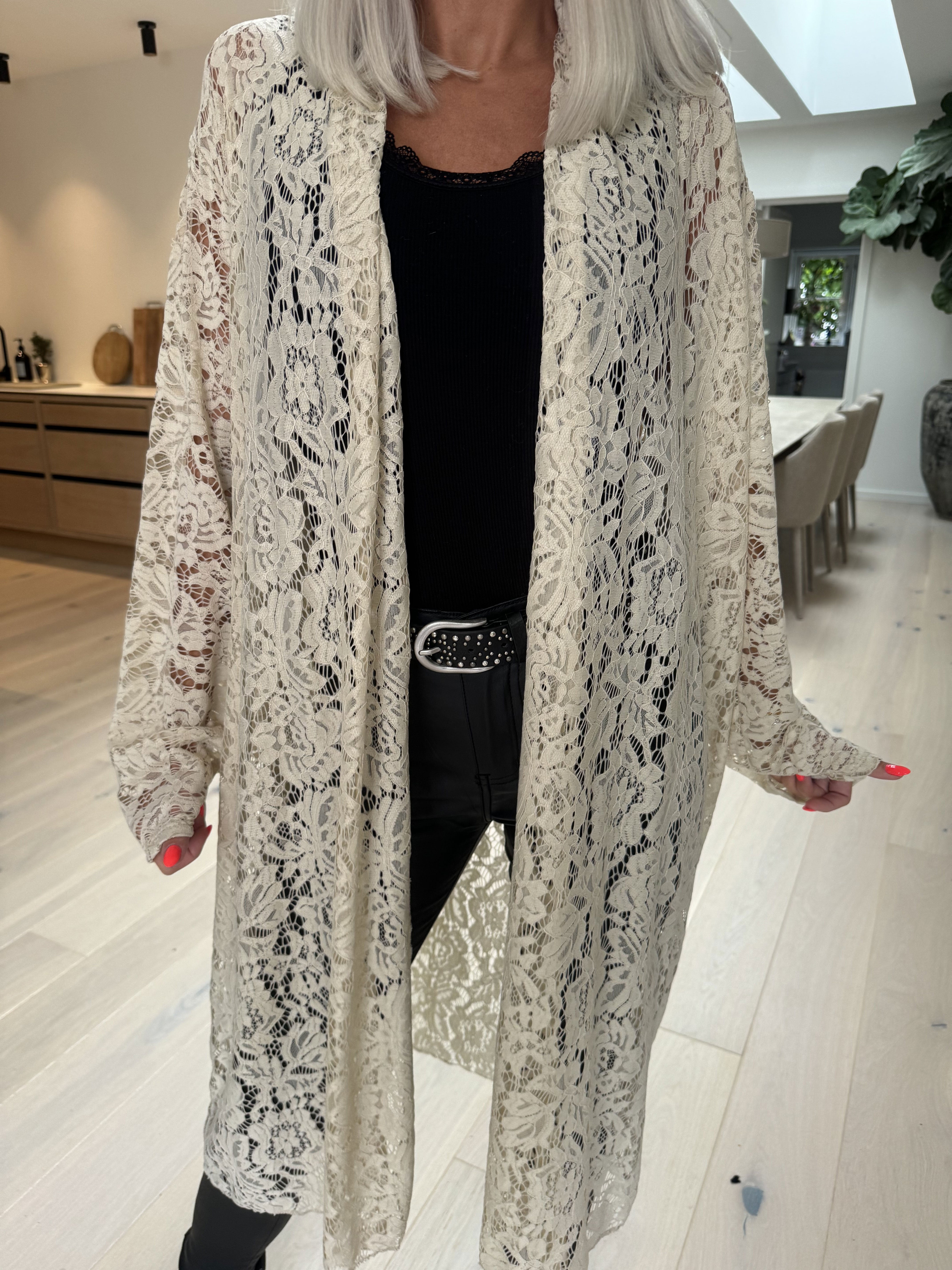 Cece - Cardigan i blød elastisk blonde